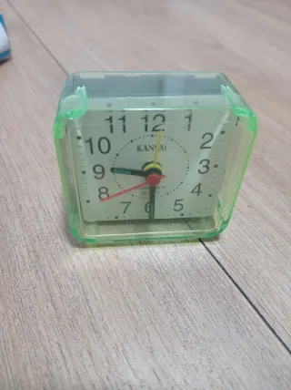 Lotes de relojes de mesa de colores