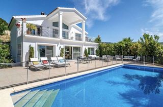 Chalet en alquiler en Elviria en Marbella