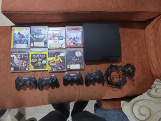 Consola PS3 Negra + 4 Mandos + 7 Juegos