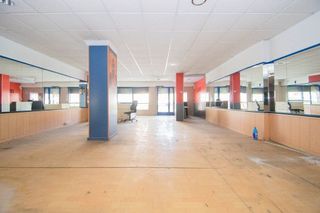 Local comercial en venta en Pajaritos - Plaza de Toros en Granada