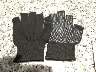 Guanti infrarossi per sollievo mani