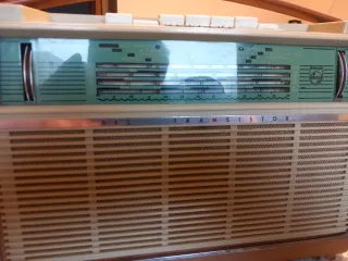 Radio Philips Al Transistor antigua
