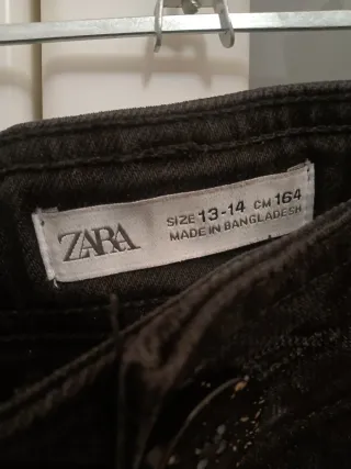Pantalón negro vaquero