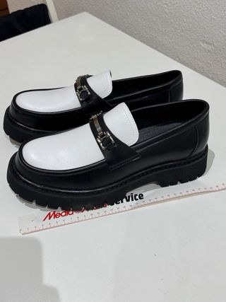 Mocasines elegantes hombre negros y blancos