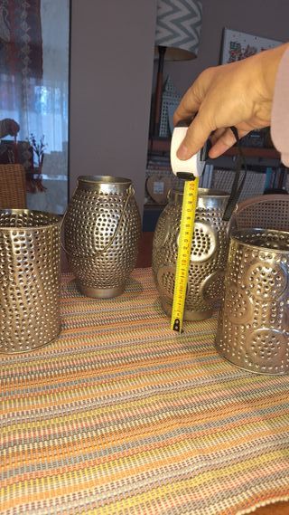 Portavelas metálico dorado