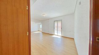 Piso en alquiler en Fonteta de Sant Lluís en Valencia