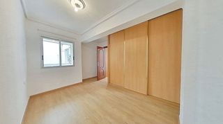 Piso en alquiler en Fonteta de Sant Lluís en Valencia