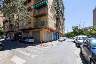 Local comercial en venta en Barrio de Zaidín en Granada