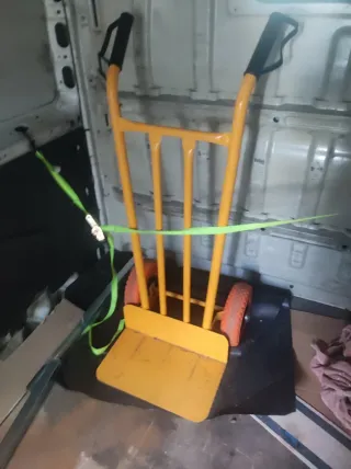 PORTES SEVILLA LOS BERMEJALES .