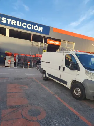 PORTES SEVILLA LOS BERMEJALES .