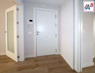 Piso en alquiler en La Paz en Zaragoza