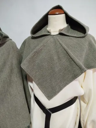 Capucha medieval verde