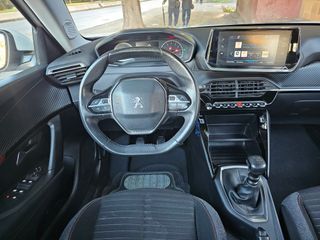 Peugeot 2008 1.5 HDI 110 cv Muy Bonito  año 2021