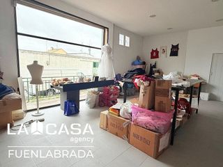 Local comercial en alquiler en Villayuventus-Renfe en Parla