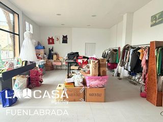 Local comercial en alquiler en Villayuventus-Renfe en Parla