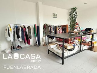 Local comercial en alquiler en Villayuventus-Renfe en Parla