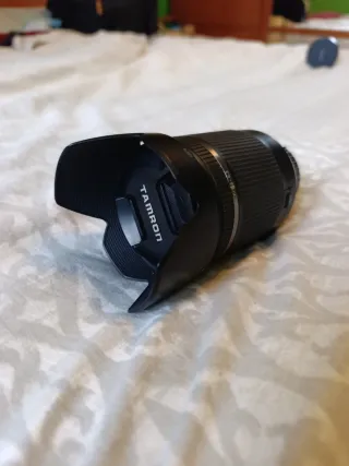 Objetivo Tamron 18-200