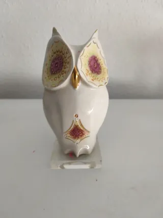 Búho decorativo de cerámica