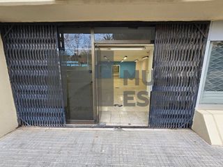 Local comercial en alquiler en La Plana en Esplugues de Llobregat