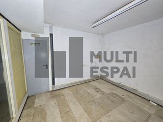 Local comercial en alquiler en La Plana en Esplugues de Llobregat