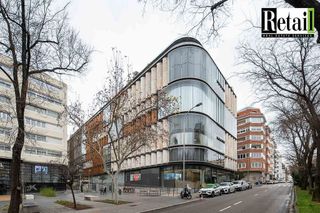 Local comercial en alquiler en Castellana en Madrid