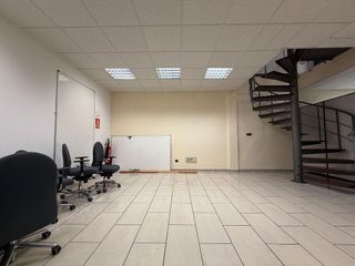 Nave industrial en alquiler en Peñacastillo - Nueva Montaña en Santander