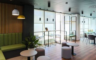 Oficina en alquiler en Hostafrancs en Barcelona