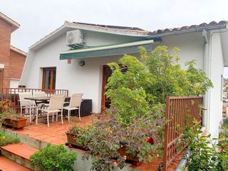 Chalet en alquiler en Vallirana