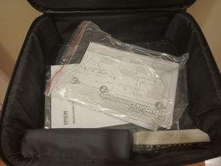 Proyector Epson EB-X05 3300 lúmenes