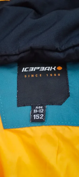 Abrigo de esquí talla 10 a 12 años. Como nuevo.