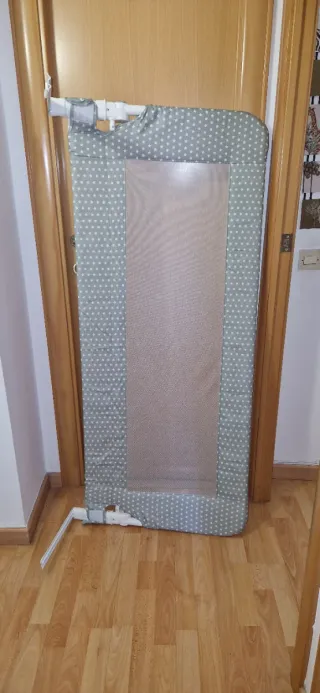 Barrera protectora de cama infantil