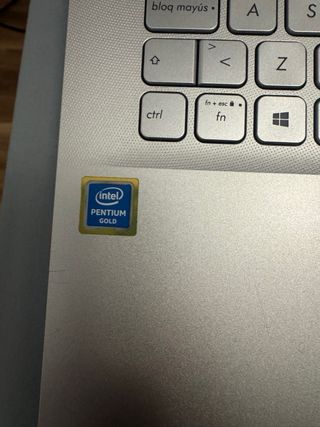 ASUS VIVOBOOK14 Argento