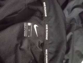 Sudadera Nike Negra con Capucha