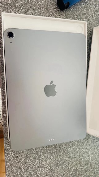 iPad Air M3 (2025) 128GB Gris Espacial con caja