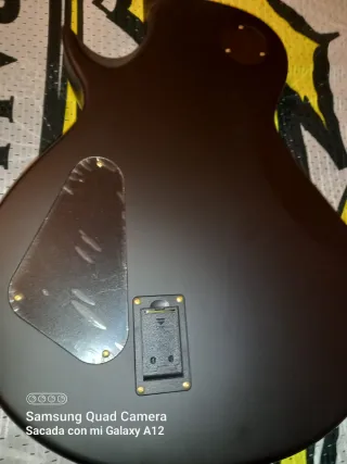 Guitarra Eléctrica Harley Benton SC-1000 SBK Negra