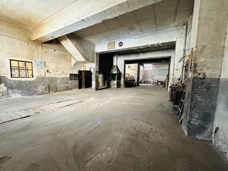 Edificio en venta en Nueva Andalucía en Almería