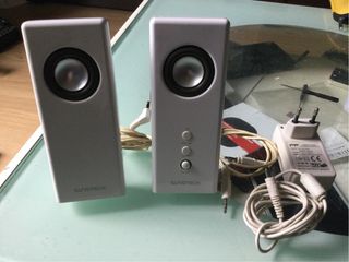 Altavoces Suntech SPA1000 Escritorio