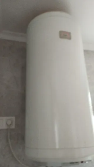 Termo Eléctrico 100L