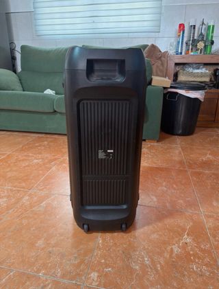 Altavoz grande con luces LED