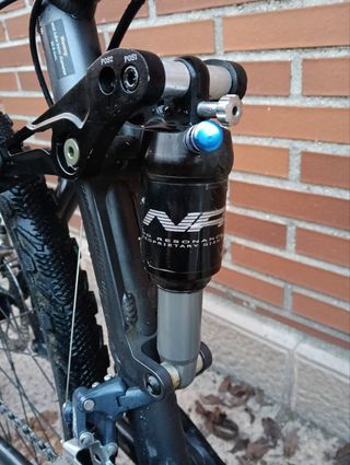 Bicicleta de montaña Giant NRS3