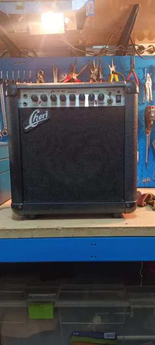 Amplificador de Guitarra Cheri
