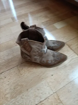 Botines camperos Corina beige/marrón Talla 37