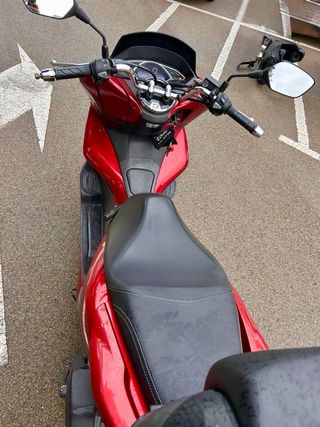 HONDA PCX 125cc Roja