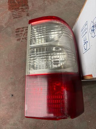 Pilotos Traseros Nissan Patrol GR Y61