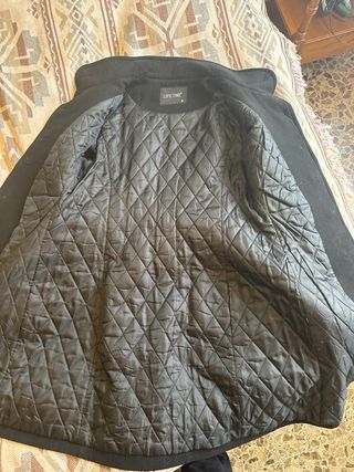 Abrigo negro elegante