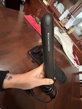 Piastra per capelli Remington nera