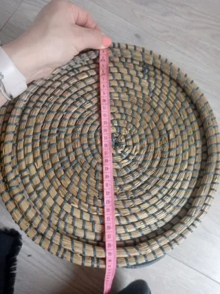 Cesta de mimbre con asas