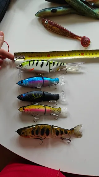 Lote señuelos pesca lucio + regalo
