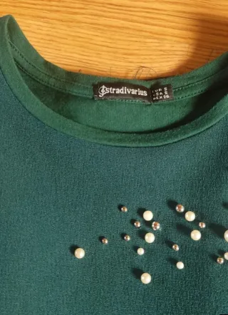 Camisa Stradivarius adornos perlas Talla S