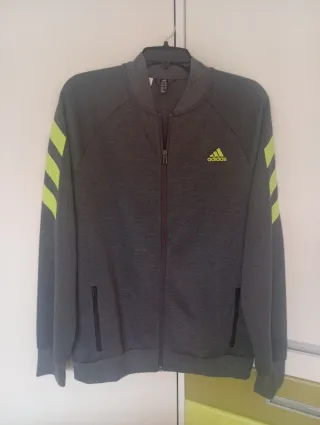 Chándal Adidas original,talla "S" 15-16 años